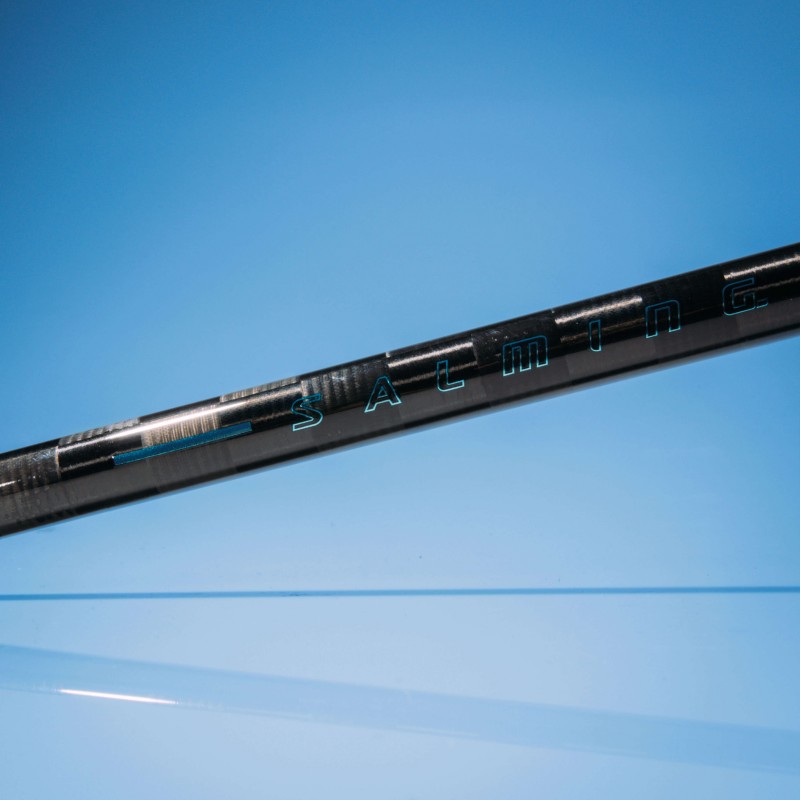 SALMING P-Series Carbon Pro 27 Black/Blue 96 cm Shaft